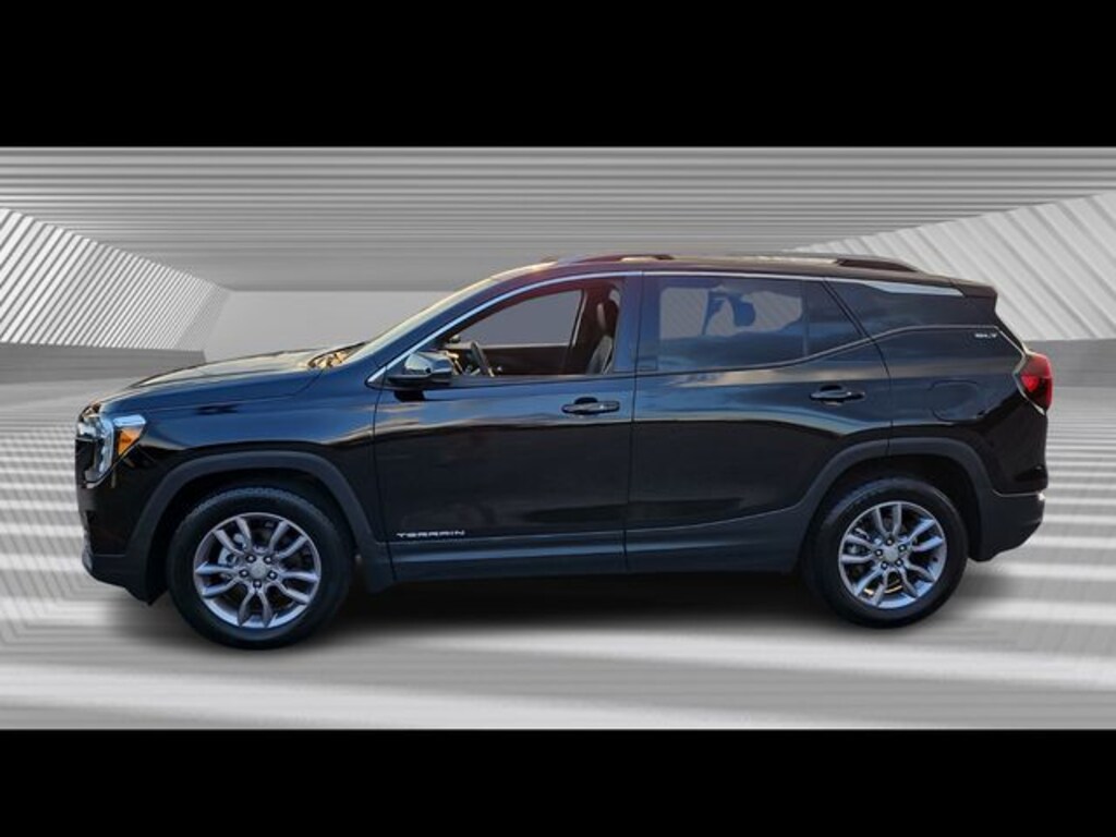 Used 2023 GMC Terrain SLT SUV