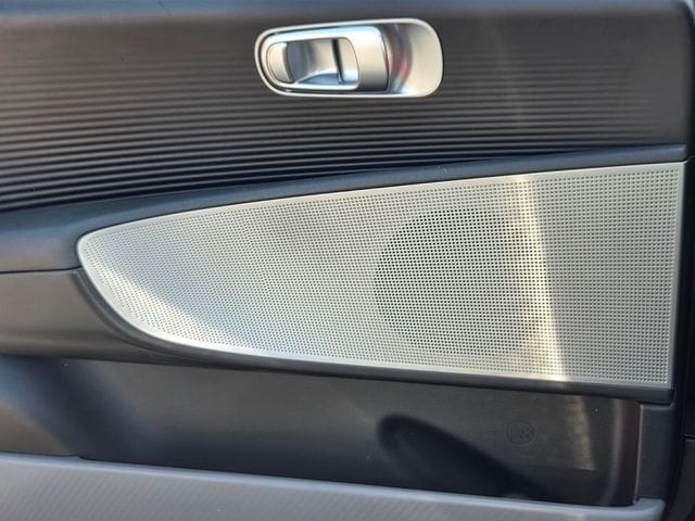 2024 Hyundai IONIQ 6 SE - Photo 23