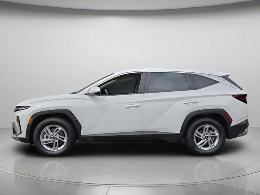 New 2026 Hyundai Tucson SE FWD SUV
