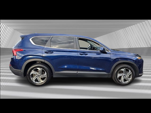 2021 Hyundai Santa Fe SE photo 2