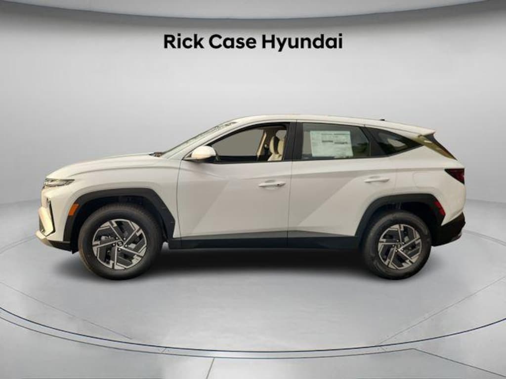 New 2026 Hyundai Tucson Hybrid Blue SUV