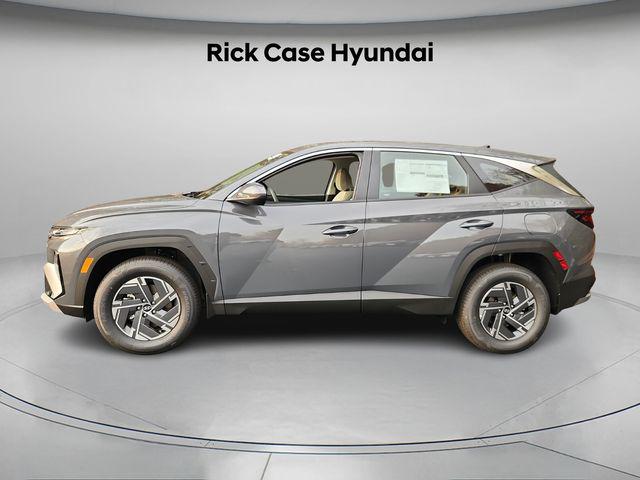 2026 Hyundai Tucson Hybrid Blue photo 2