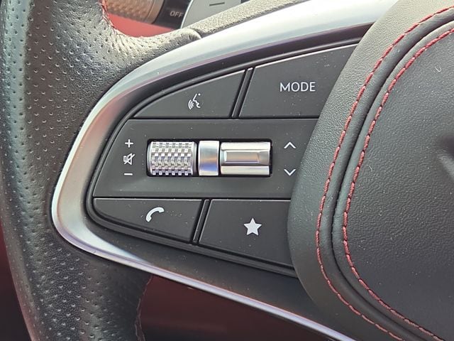 2024 GENESIS GV70 Standard - Photo 25