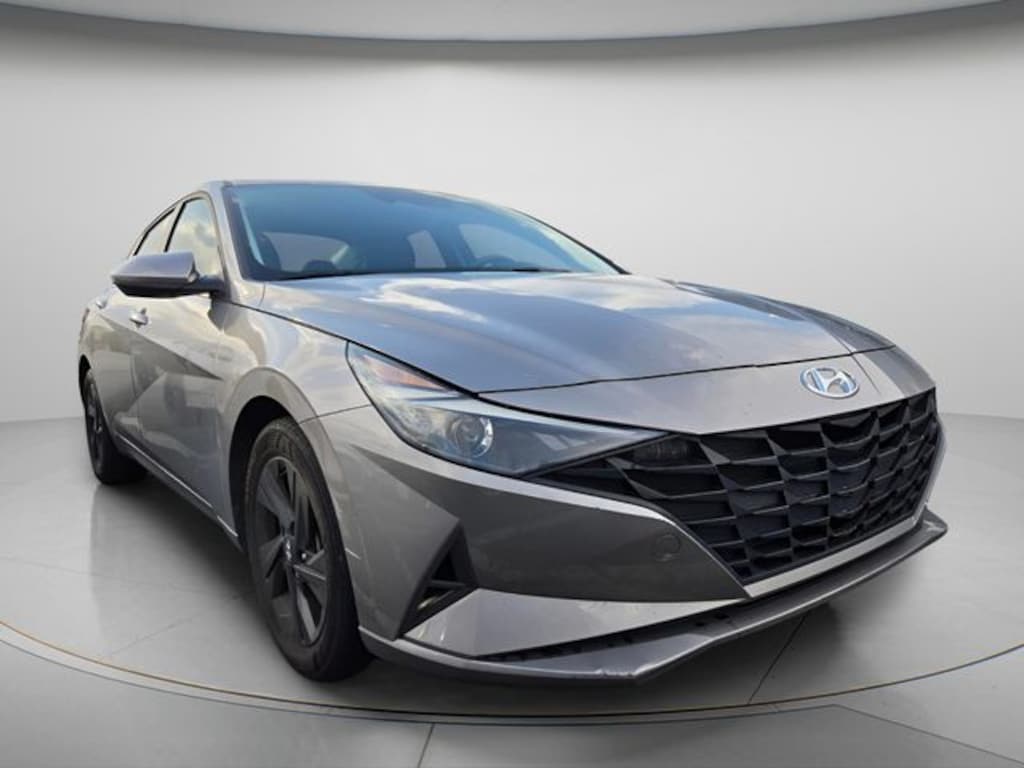 Used 2023 Hyundai Elantra SEL Sedan
