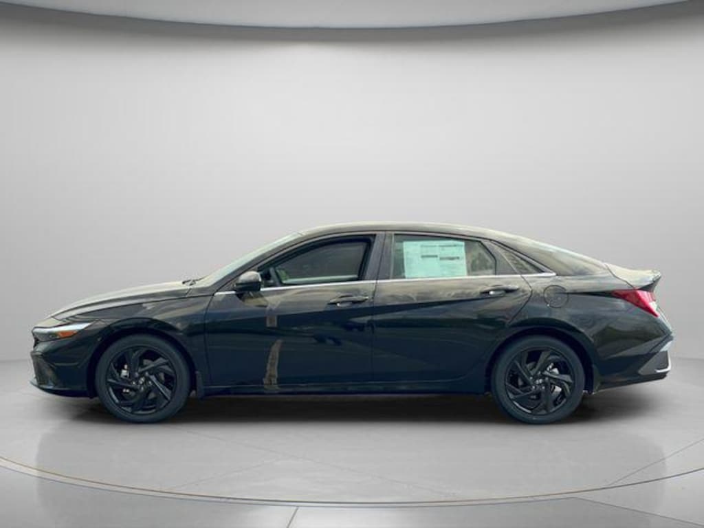 New 2026 Hyundai Elantra SEL Sport Premium Sedan