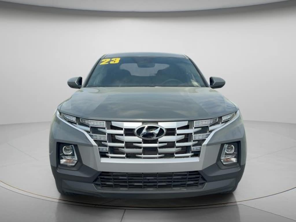 Used 2023 Hyundai Santa Cruz SE Truck