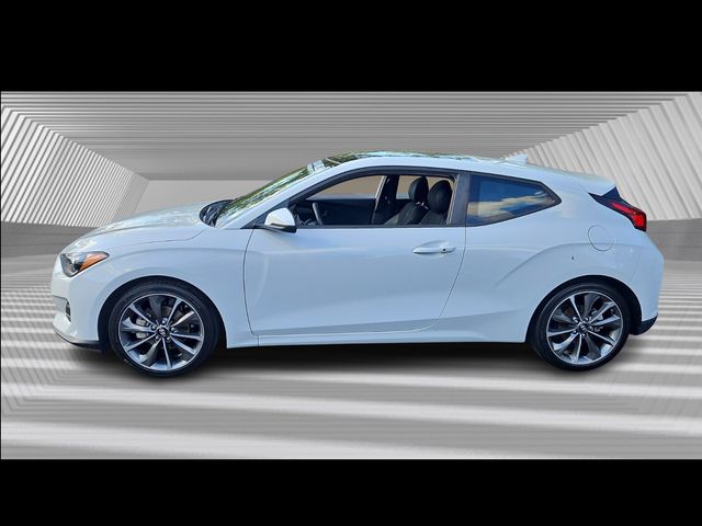 2020 Hyundai Veloster 2.0L Premium photo 2