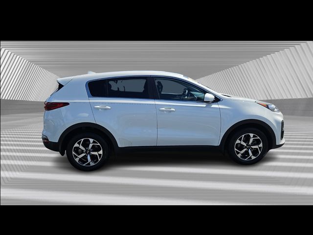 2022 Kia Sportage LX photo 3