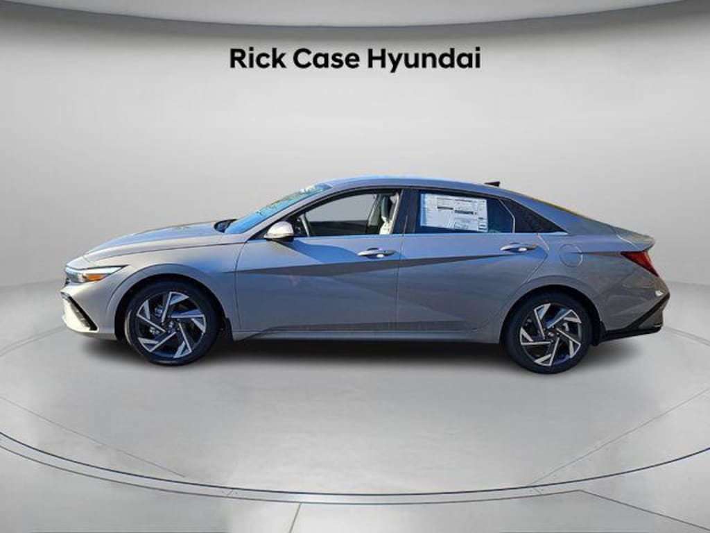 New 2026 Hyundai Elantra Limited Sedan