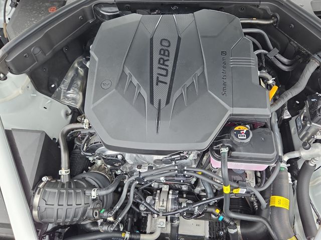 2026 GENESIS G70 Standard - Photo 10