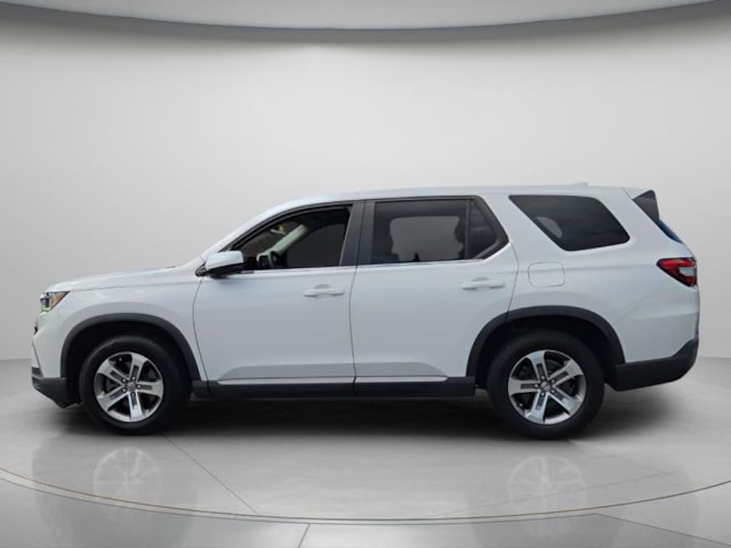 Used 2023 Honda Pilot EX-L 8 Passenger SUV