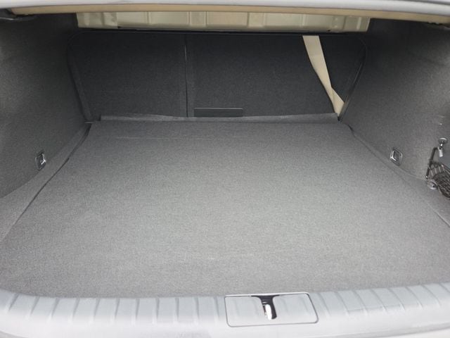 2026 GENESIS G70 Standard - Photo 16