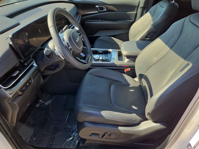 2025 Kia Carnival SX - Photo 11