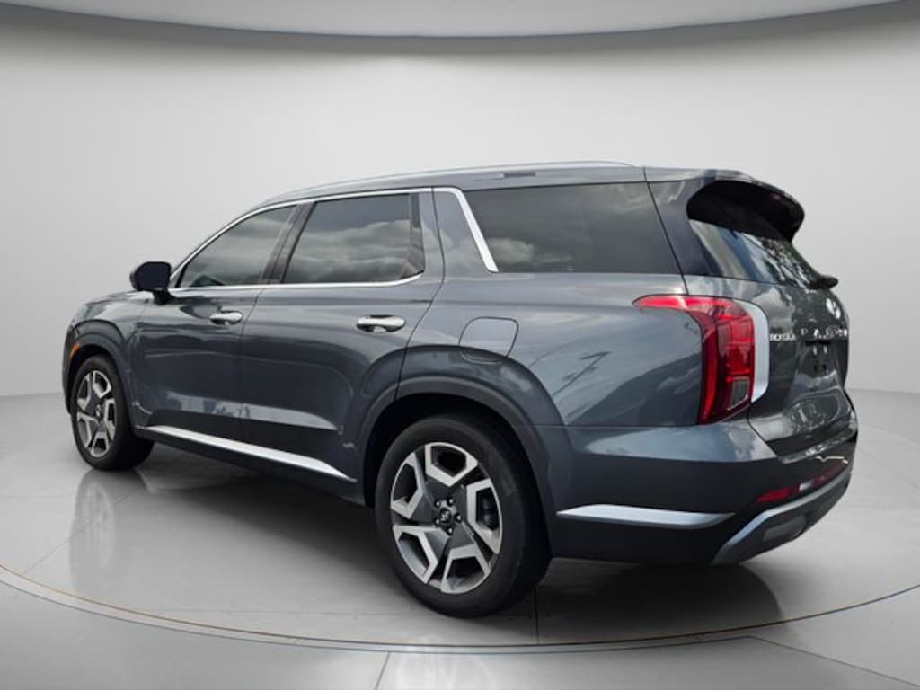 Used 2025 Hyundai Palisade SEL Premium 8 Passenger SUV
