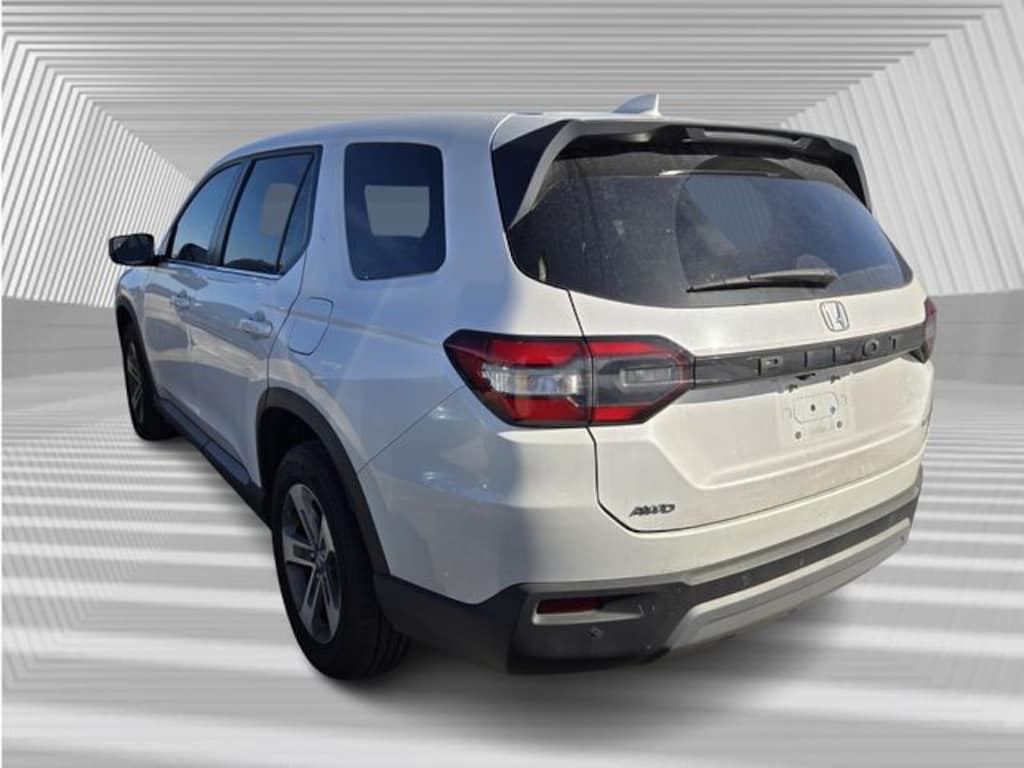 Used 2024 Honda Pilot EX-L 7 Passenger SUV