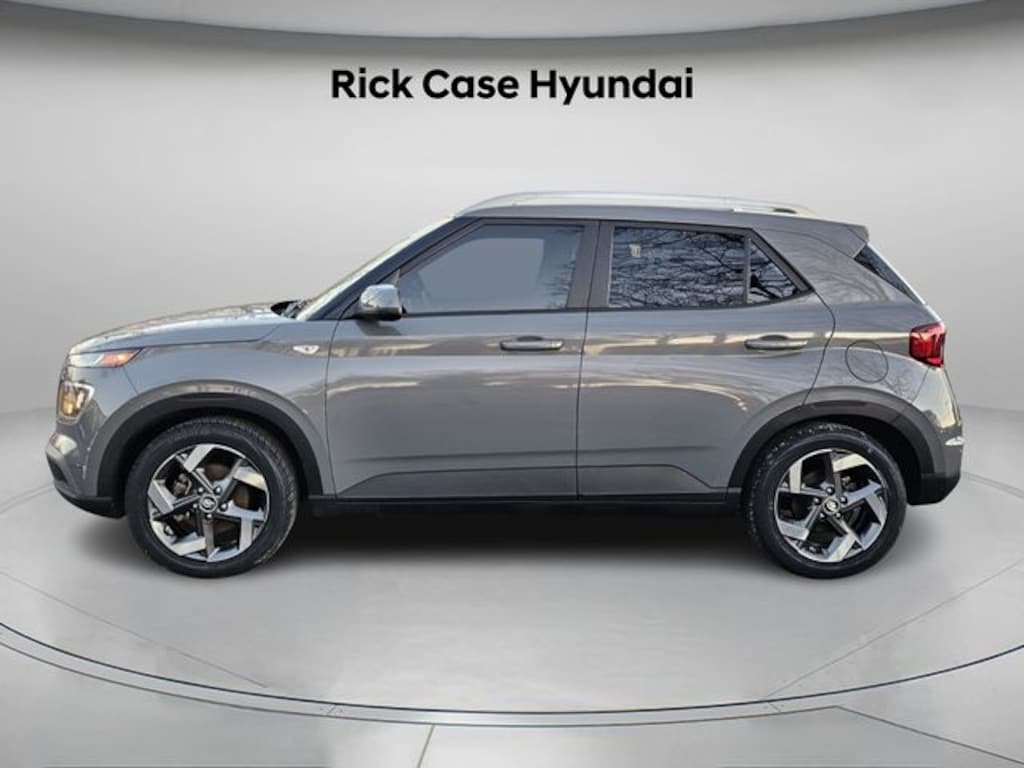 Certified 2022 Hyundai Venue SEL SUV