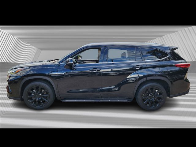 2021 Toyota Highlander Limited photo 2