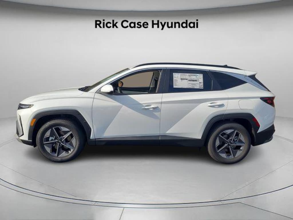 New 2026 Hyundai Tucson SEL FWD SUV