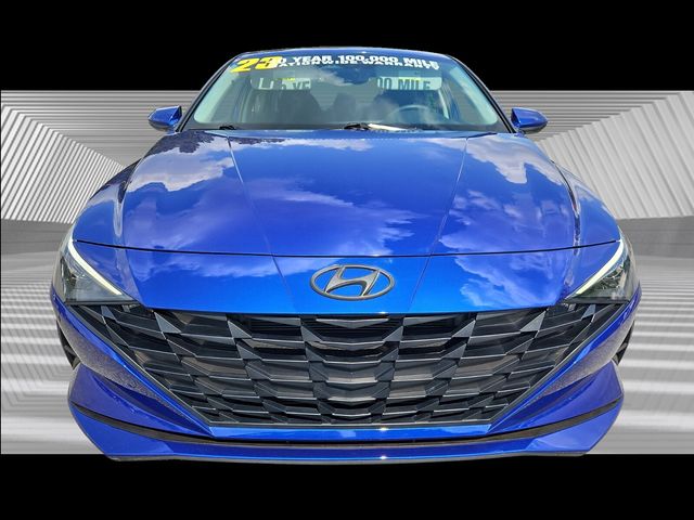 2023 Hyundai Elantra Hybrid Blue photo 4