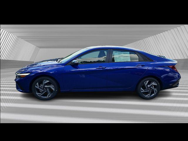 2025 Hyundai Elantra SEL Sport photo 2