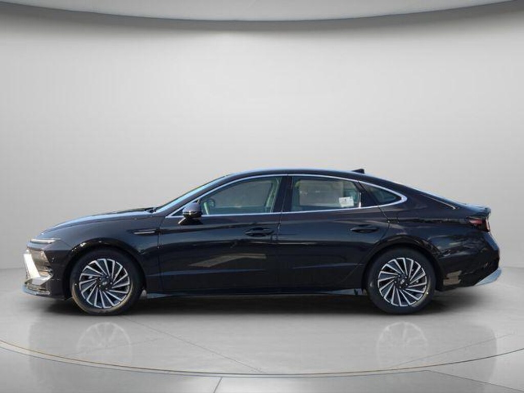New 2026 Hyundai Sonata Hybrid Limited Sedan