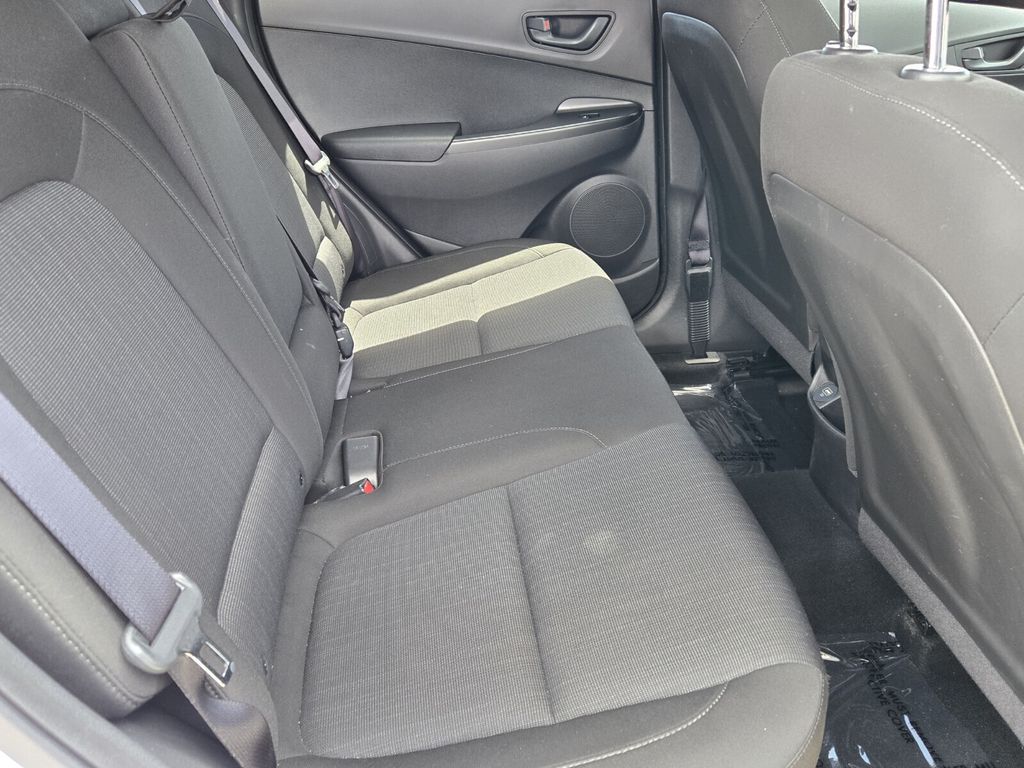 2023 Hyundai Kona SEL - Photo 15