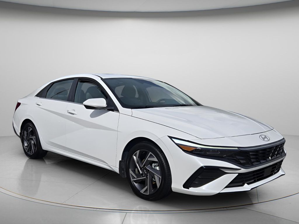 2025 Hyundai Elantra SEL - Photo 9