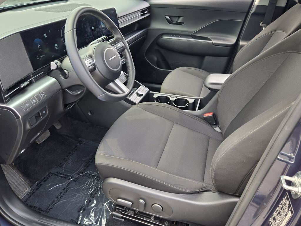 2025 Hyundai Kona SEL Convenience - Photo 10