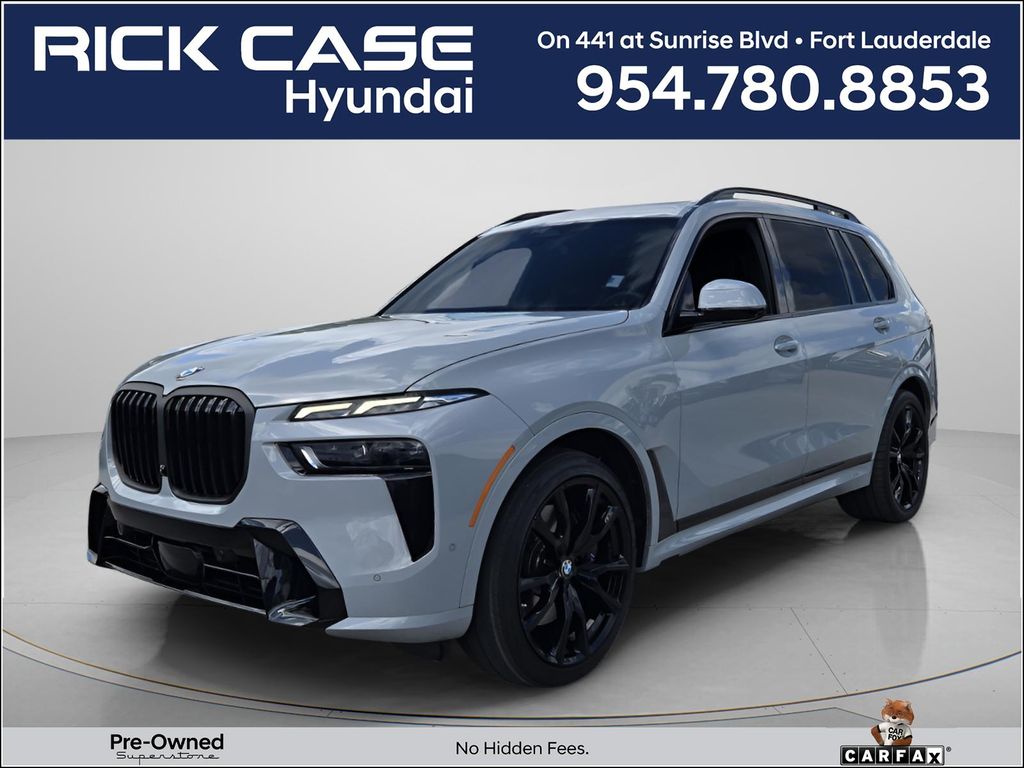 2023 BMW X7 xDrive40i's photo