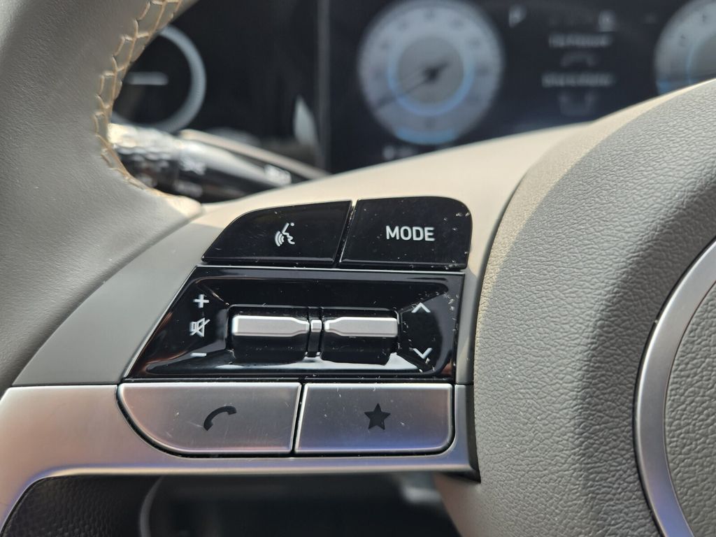 2025 Hyundai Elantra SEL - Photo 23