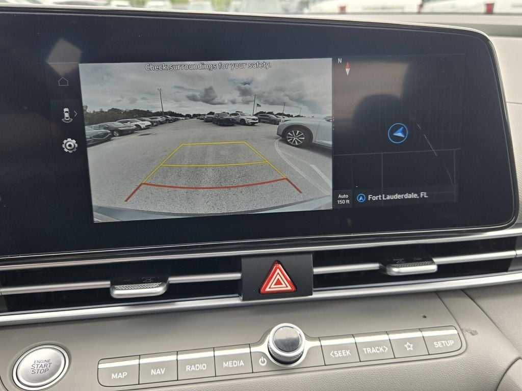 2025 Hyundai Elantra SEL - Photo 20