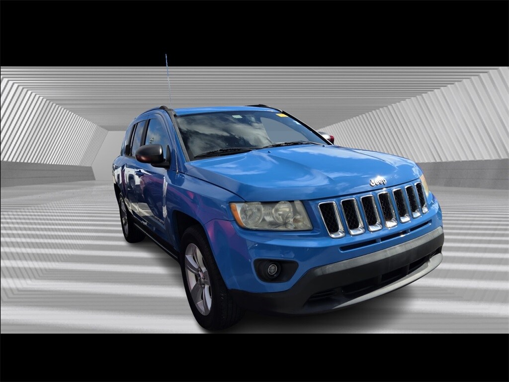 2011 Jeep Compass Base photo 2