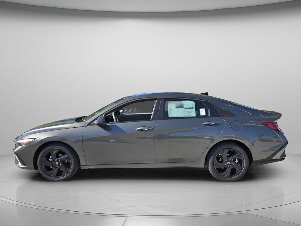 New 2026 Hyundai Elantra SEL Sport Sedan