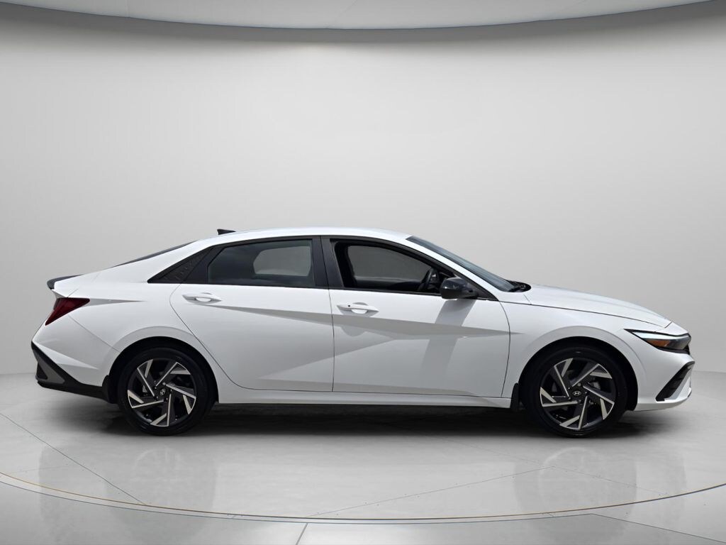 Certified 2025 Hyundai Elantra Hybrid SEL Sport Sedan