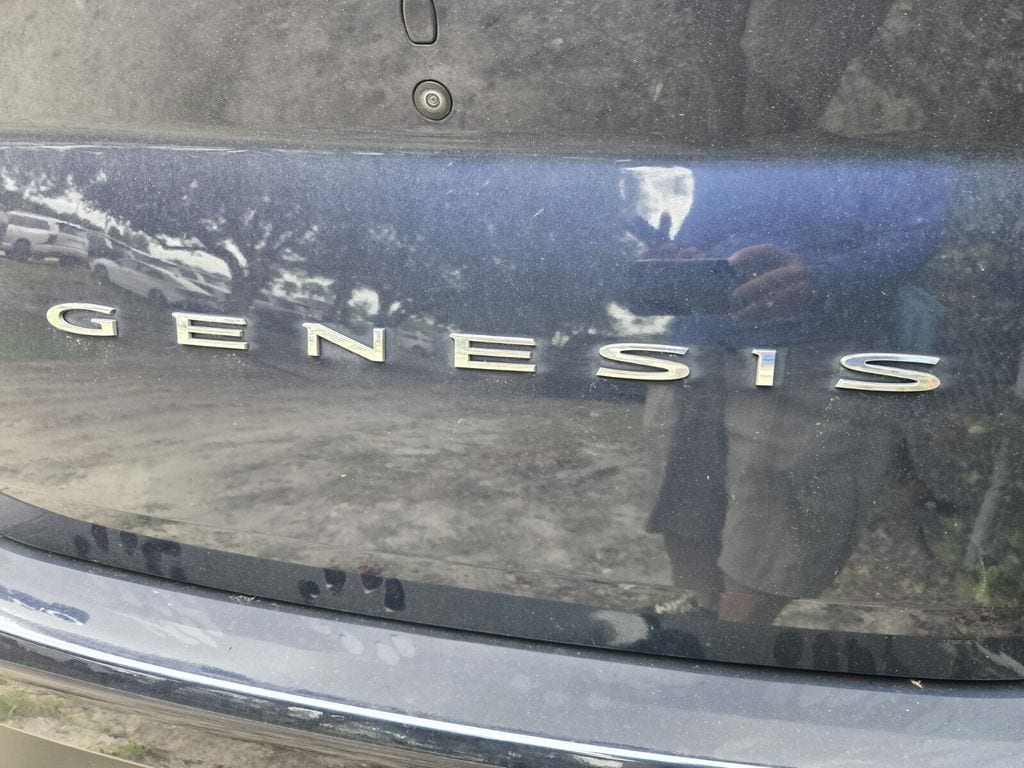 2023 GENESIS G70 Standard - Photo 9