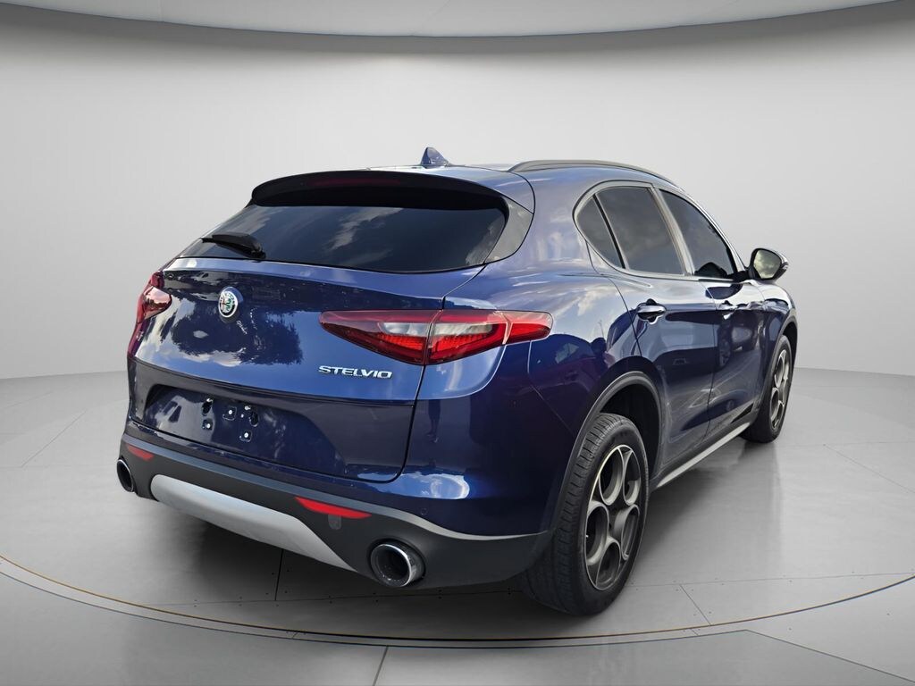 Used 2018 Alfa Romeo Stelvio SUV