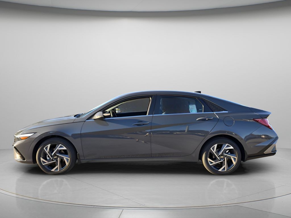 New 2026 Hyundai Elantra Limited Sedan