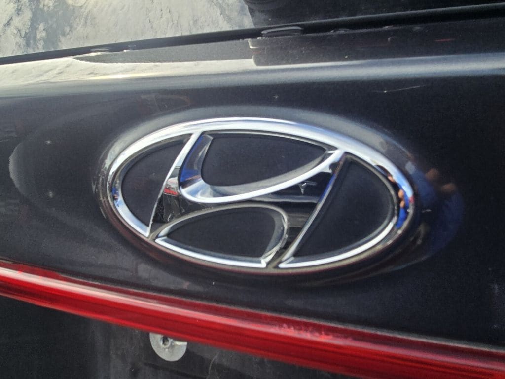 2021 Hyundai Santa Fe Limited - Photo 10