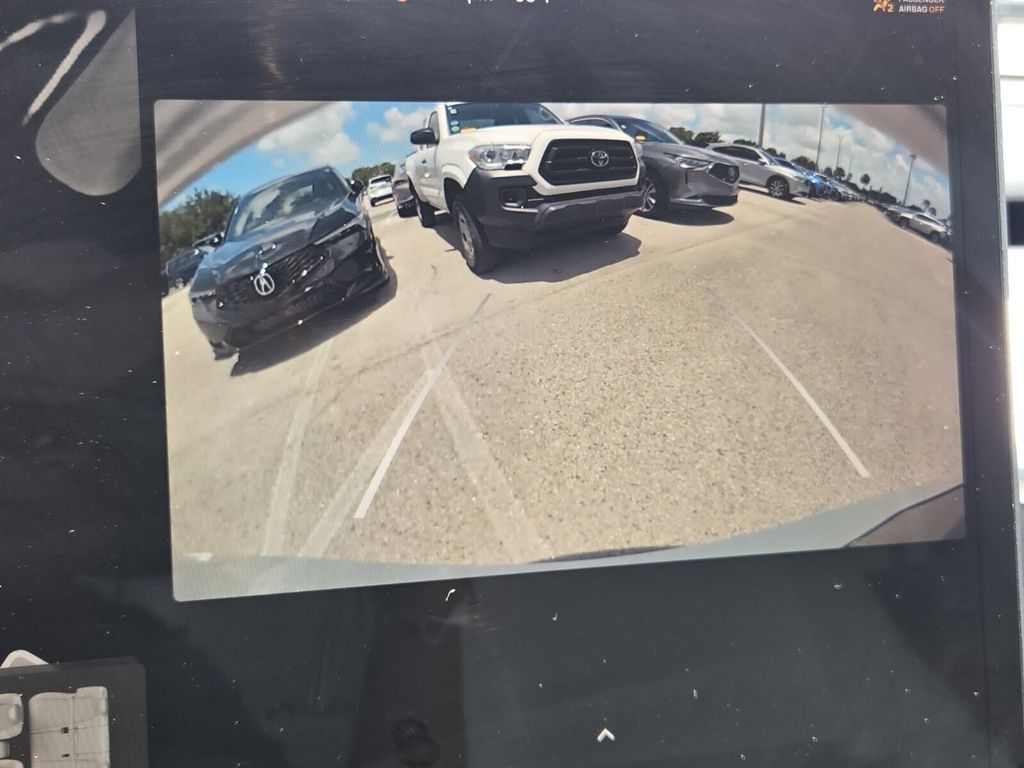 2022 Tesla Model Y Long Range - Photo 19