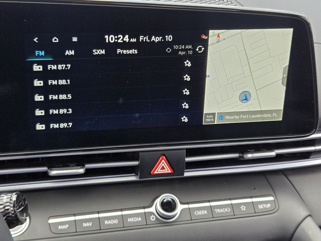2025 Hyundai Elantra SEL - Photo 22