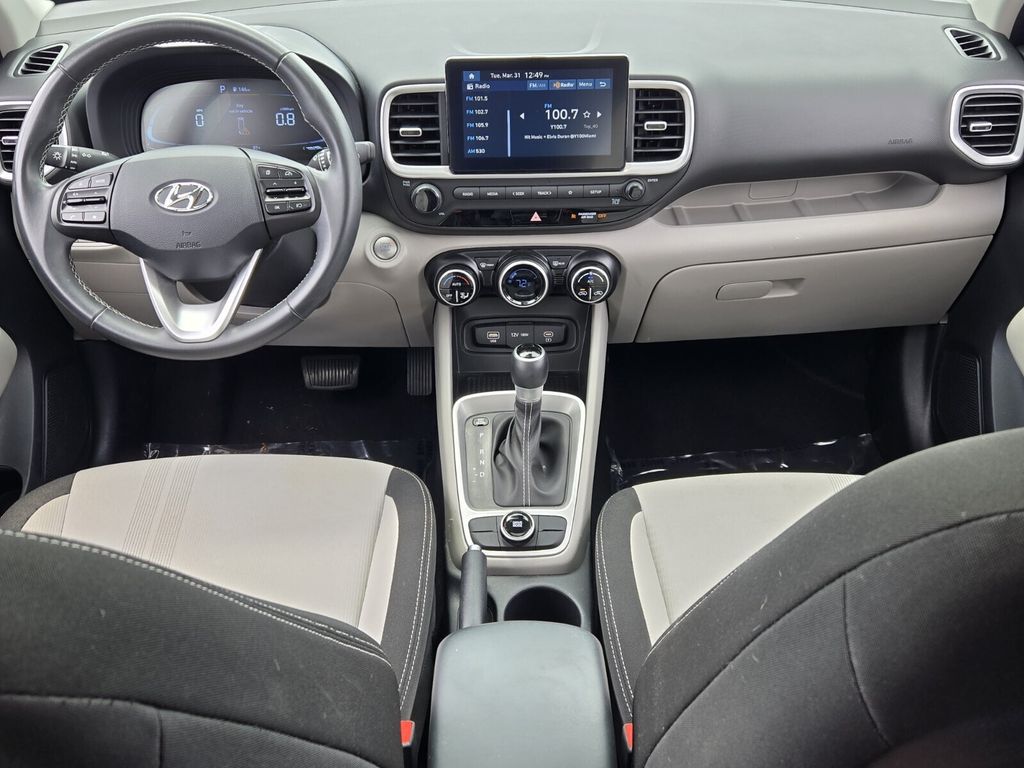 2024 Hyundai Venue SEL - Photo 12
