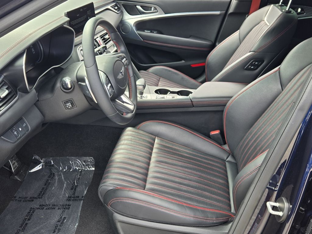 2023 GENESIS G70 Standard - Photo 10