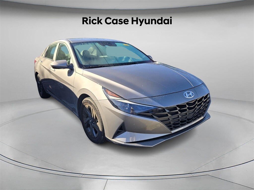 Certified 2022 Hyundai Elantra SEL Sedan