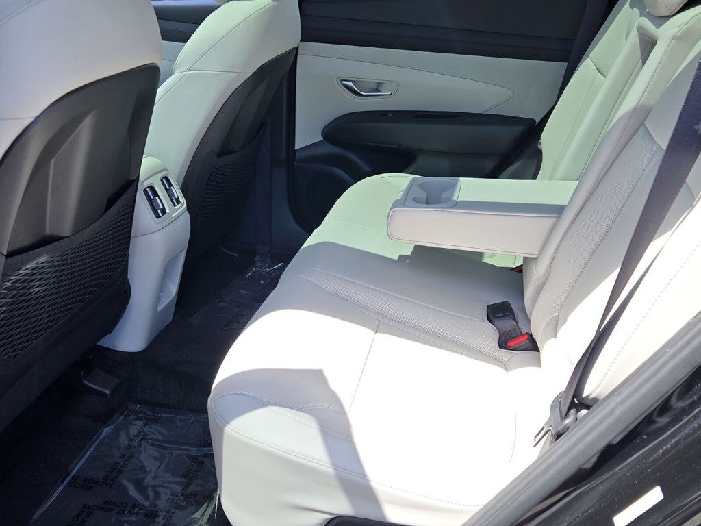 2025 Hyundai Tucson SEL Convenience - Photo 11