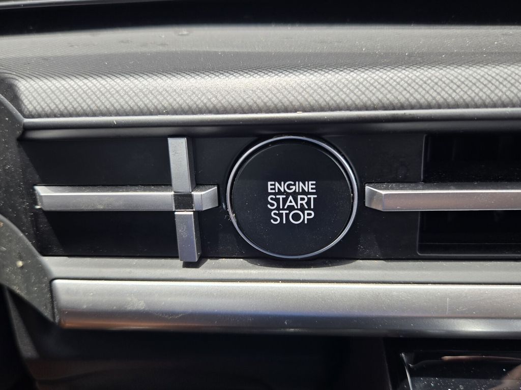 2025 Hyundai Santa Fe SEL - Photo 19