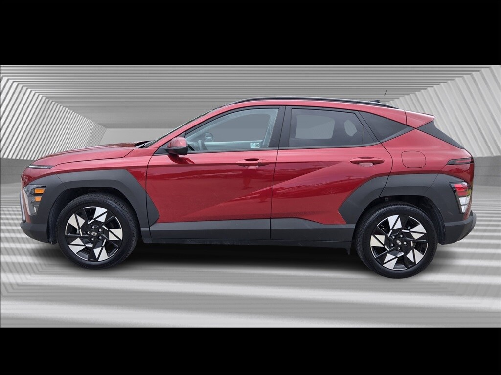2024 Hyundai Kona SEL photo 2
