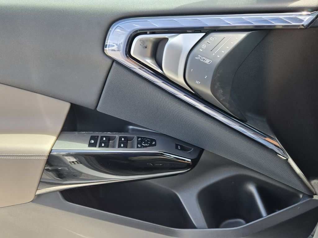 2026 BMW X3 30 - Photo 29