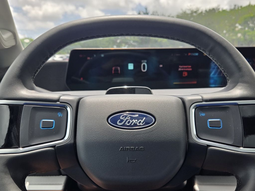 2025 Ford Expedition Active - Photo 25