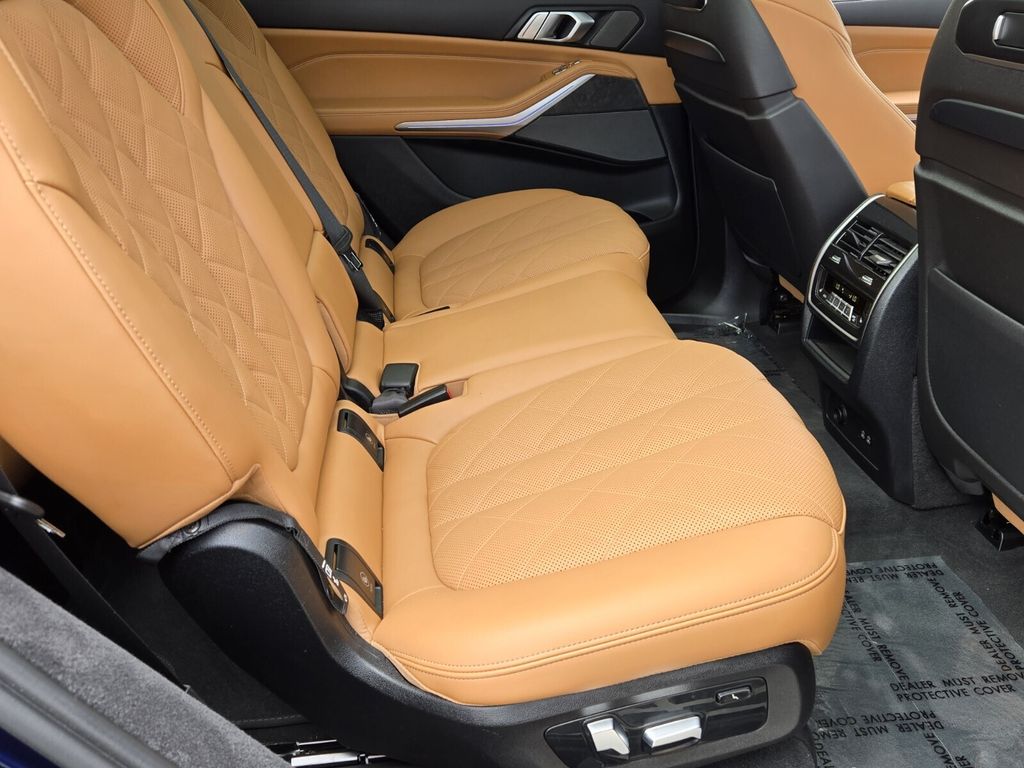 2023 BMW X7 40i - Photo 15