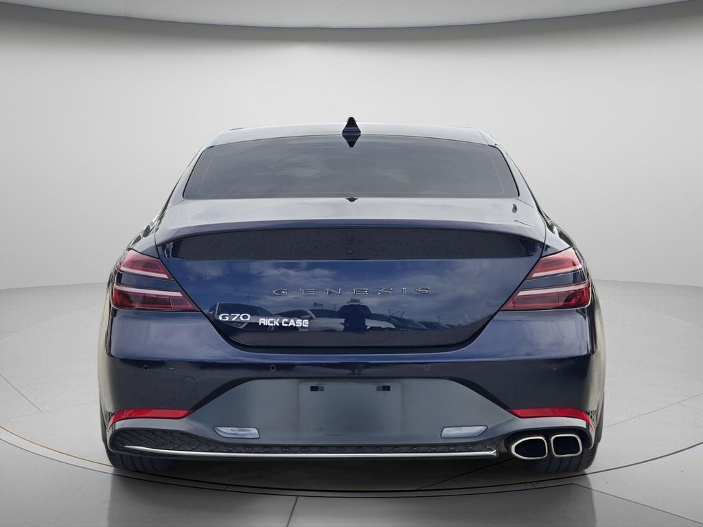 2023 GENESIS G70 Standard - Photo 6